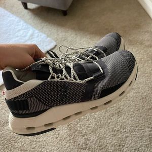 On cloud tennis shoes